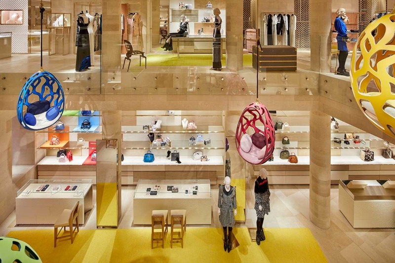 Peter Marino Creates A Modern Instalation For Louis Vuitton (6)