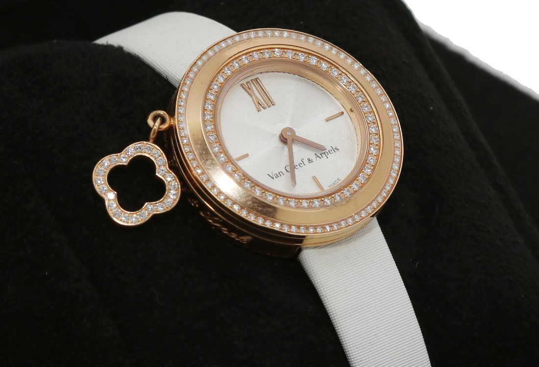 Luxury Watches - Exclusive Timepieces For Women ft