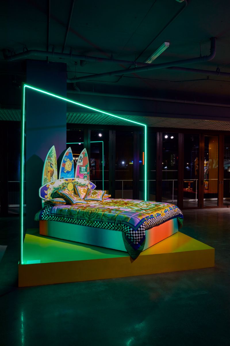 Versace Inspired Furniture Design From Sasha Bikoff At Design Miami (4)