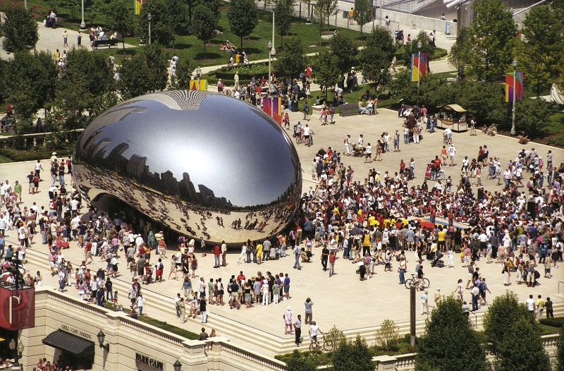 Anish Kapoor's Revolutionary Artworks Throughout The Years (3)