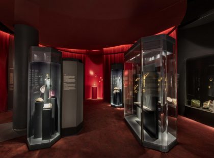 Van Cleef and Arpels Presents 'Precious Stones' An Exhibition On Gems And Jewels