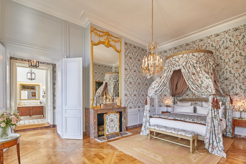 The New Luxury Hotel In Château De Versailles Offers Rich And Opulent History